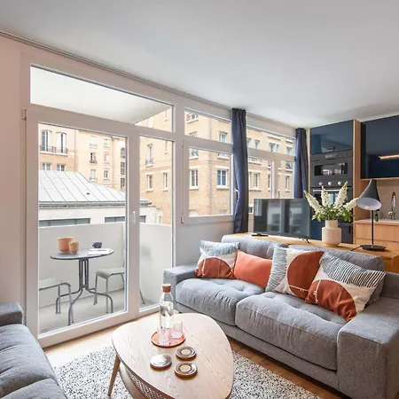 New - Appt Style Le Corbusier Avec Balcon - 8 Pers * Paris