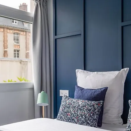 New - Appt Style Le Corbusier Avec Balcon - 8 Pers Apartment Paris