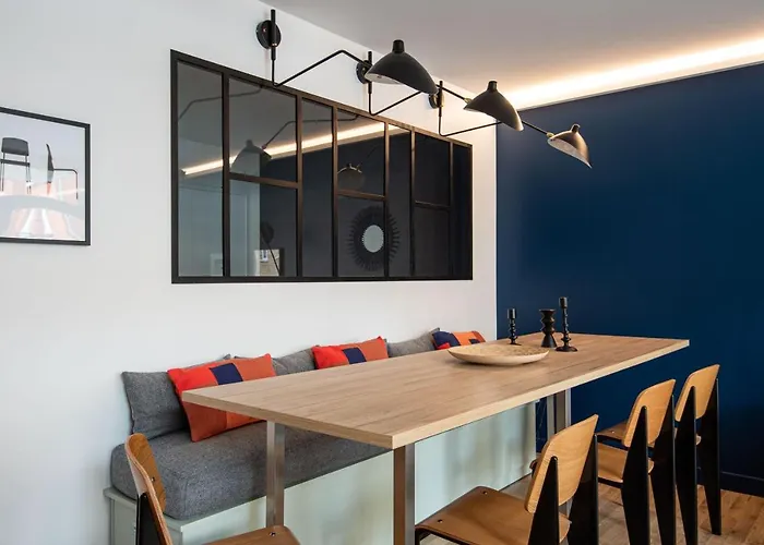 New - Appt Style Le Corbusier Avec Balcon - 8 Pers Paris