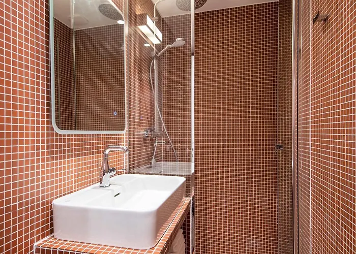New - Appt Style Le Corbusier Avec Balcon - 8 Pers Paris